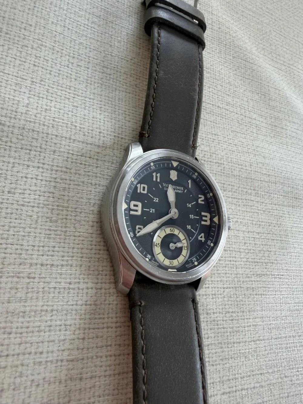 Victorinox Swiss Army Infantry Vintage Chronograph Watch Hand Winding - Picture 3 of 11